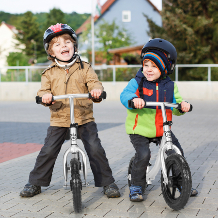 COSTWAY Bici Equilibrio de Aluminio para Niños Bici de Empuje con Manillar y Asiento Regulables 2 Ruedas en Espuma EVA 87 x 39 x 55-63 cm Negro
