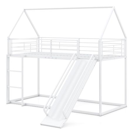 Cama casa con tobogán